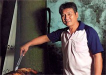 筍乾封扣肉混搭南洋風，想吃梅子雞就得搏感情