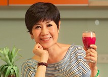 生機飲食加跳舞運動， 你相信她60歲？