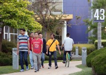 設矽谷開放創新中心，傳統硬體商大變革