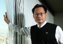 聖暉 黑手玩創新，拚成無塵室獲利王