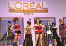 緊盯流行趨勢，用快速時尚脫穎而出