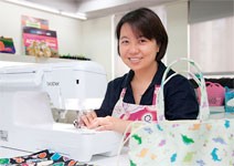 挑布手縫自己來，一針一線間找到生命出口