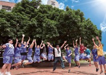 結合理論實務 培養帶著走的能力