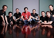 超夢幻8人團隊，一起喝粥後就開始創業