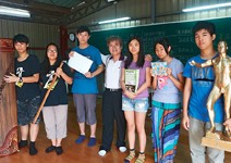 沒學歷、沒課表，卻能開發孩子無窮潛力