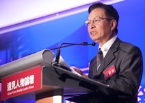 落實微笑曲線找藍海， 穩健拚出永續競爭力