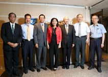 兩岸貨貿若耽擱，製造業百萬勞工恐失業