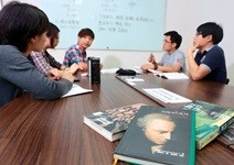 政治與社會學群