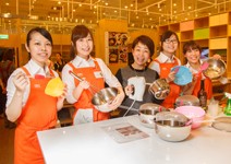 一人就開班，100多種佳餚享受下廚樂