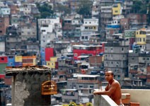 羅塞芙連任巴西總統，經濟挑戰嚴峻