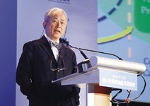 「後退」找回初衷，讓企業再「向前」