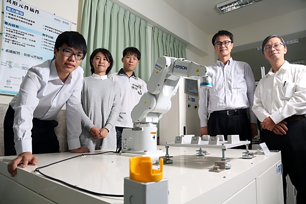 企業訓練人才 學子圓夢兼領高薪