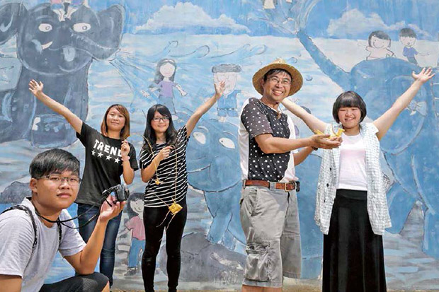 赴偏鄉蹲點15天，以鏡頭挖掘在地故事