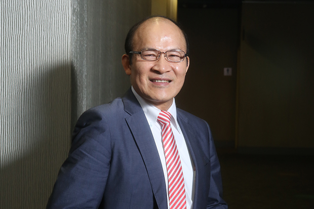台股資金逃難，房市也被打入加護病房