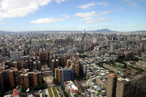 5道關卡防堵，卻管不住財政崩壞
