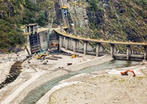 清淤趕不上淤積， 石門水庫「快噎死」