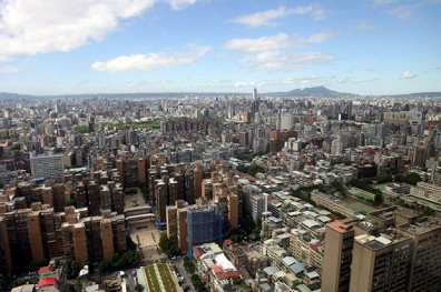 5道關卡防堵，卻管不住財政崩壞