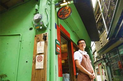 堅持古法 熬出杏仁茶的回甘香醇