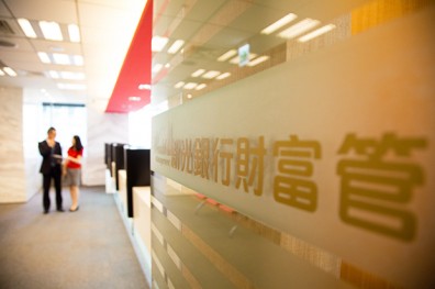 郵局、銀行鬧「三缺」，發出大規模徵才令