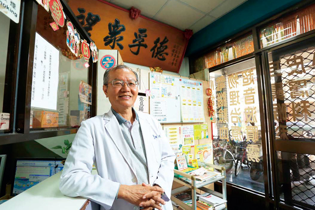 家人式關懷，從頭問到腳