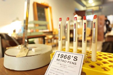 走進文青空間 一探絕版老筆的身世