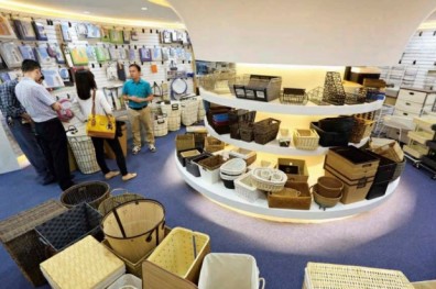 台商倉庫大變身，鹽田化身摩登創意港