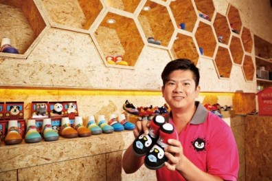 模具工廠轉做襪鞋，第二代勇闖冷門市場