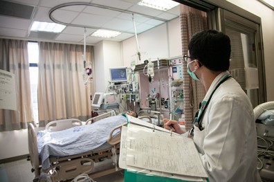 免疫療法成抗癌新曙光？仍待更多研究證實