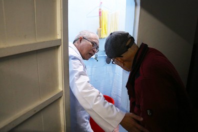 醫生走進家門，當民眾的好朋友