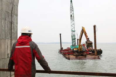 喊了20年， 金門大橋仍載浮載沉