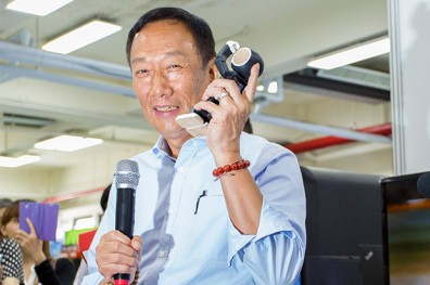 郭台銘重整夏普三部曲 不達成不退休