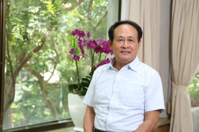 曹啟鴻：重新定位農業， 鼓勵青年大量投入