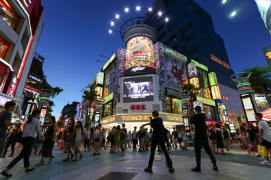 傳奇的西門町，憑什麼能紅120年？