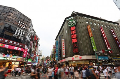 全台A咖集團，都曾插旗西門町！