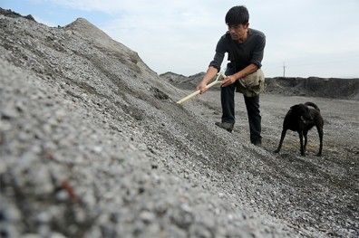 兩位平民打臉中央 掀起驚濤巨浪