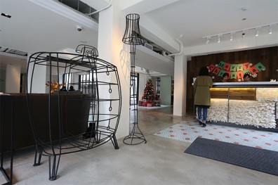 55房、55藝人攝作 在巷弄旅店拼貼台北風華