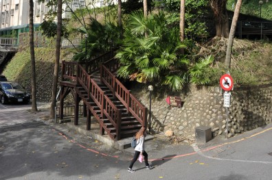 143科系停招 私校註冊率兩極化