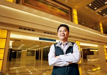 順邁醫院〉占地20萬平米， 黑龍江最大台資醫院