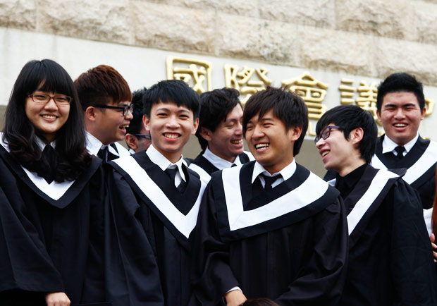 馬年畢業生，就業動向關鍵字！