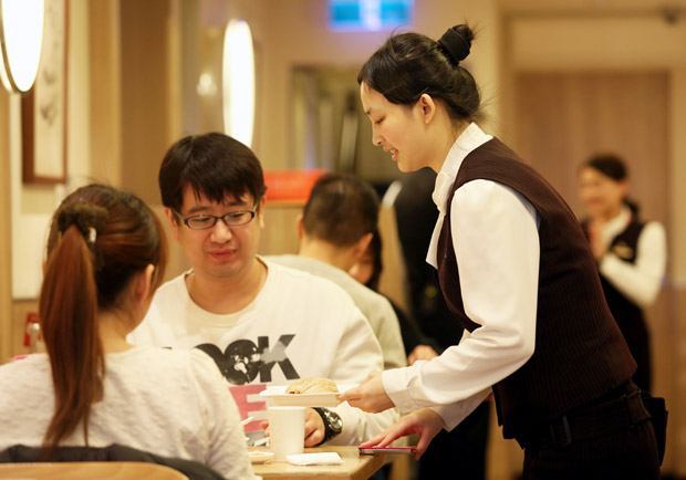 請向你眼前的服務人員說聲「謝謝！」