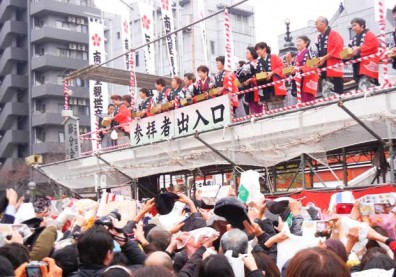 2014名古屋大須觀音，撒豆祈福迎新春！