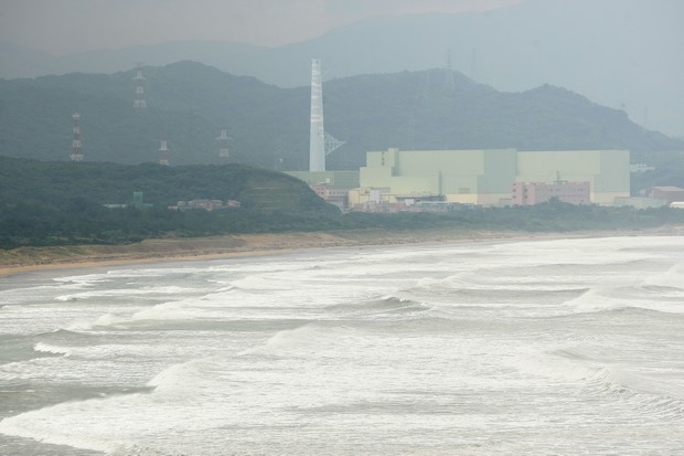 為核而反？你是反核能還是反核四？