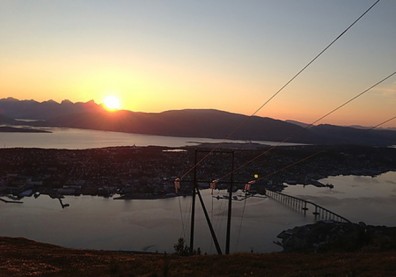 北挪威Tromsø市容美景一覽盡收──Fjellheisen纜車