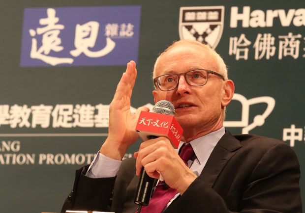 麥可．波特看台醫療：太愛降低成本，最後會走向惡性循環！