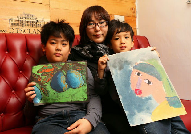想像力不設限！9歲過動症圖文作家「迷路」有個外星媽媽