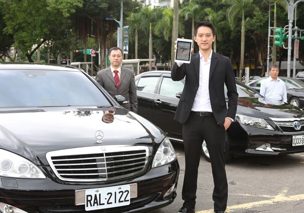 軟體打贏硬體！Uber市值已看到鴻海的「車尾燈」