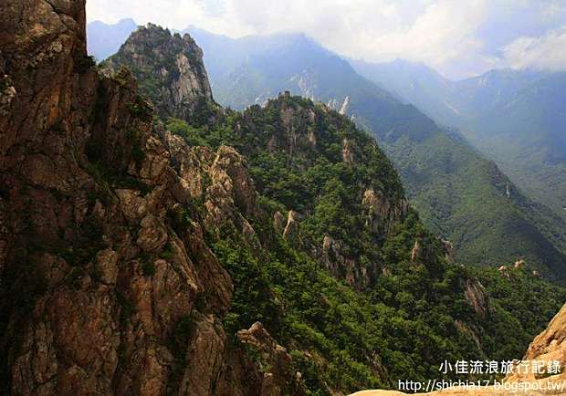 韓國雪嶽山國家公園，四季景致如詩如畫