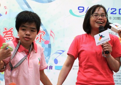 不會說話的女兒，媽媽會永遠唱給妳聽！