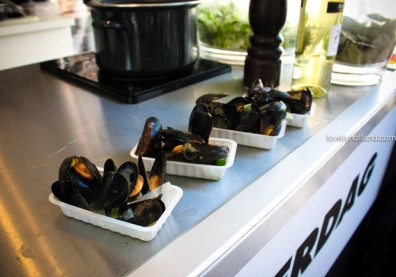 傳統荷蘭美食輕鬆做！鮮嫩肥美淡菜 & 暖呼呼薄荷茶