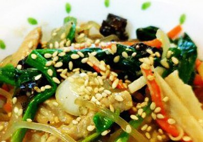 韓式料理我也會！美味牛豬粉絲拌雜菜輕鬆上桌